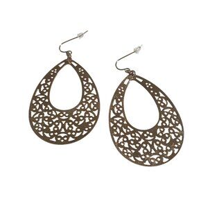 Vintage Style Gold Filigree Teardrop Dangle Earrings Lightweight Pierced Hook